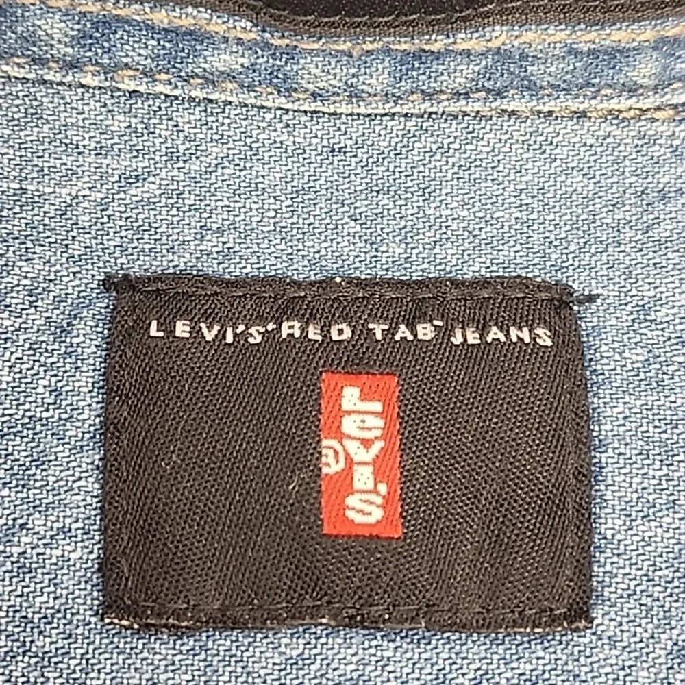 Levi's Red Tab Denim Shirt Men Size XL Blue Button Medium Wash Oversized